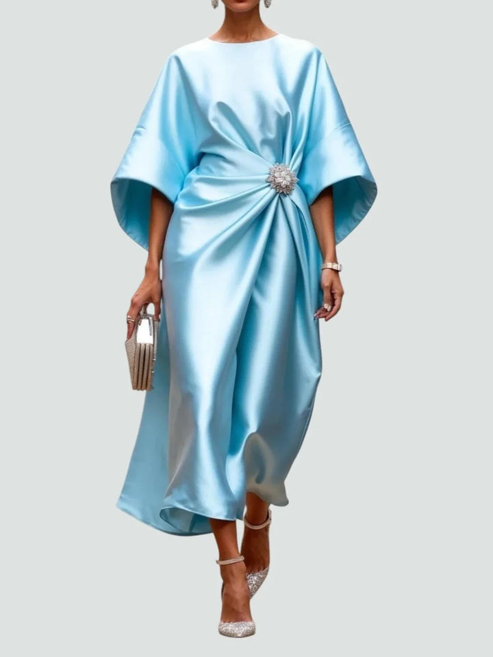 Eva | Elegant Midi Dress With Brooch